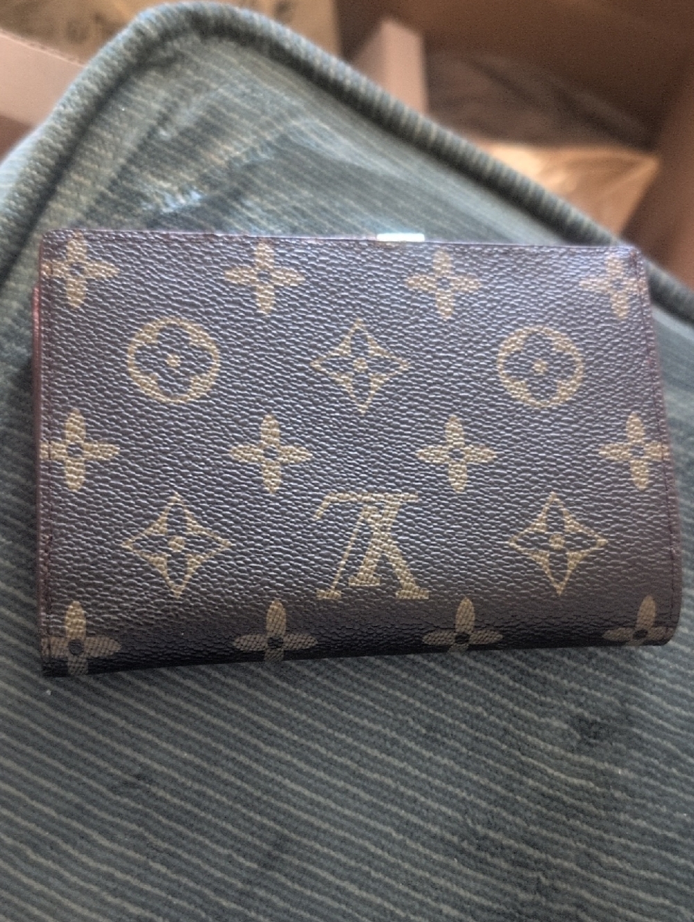 Vtg Louis Vuitton Monogram Canvas Brown & Tan Snap Wallet W Kiss Lock Coin Purse - Picture 3 of 9